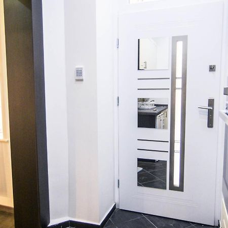 Goldcentral Apartment Akacfa บูดาเปสต์ ภายนอก รูปภาพ
