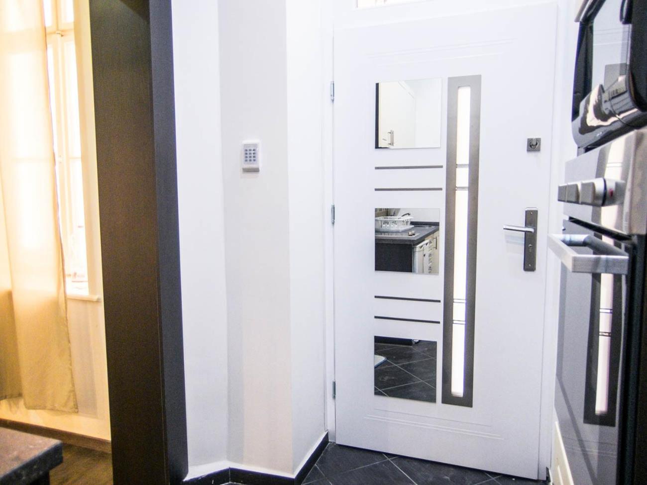 Goldcentral Apartment Akacfa บูดาเปสต์ ภายนอก รูปภาพ