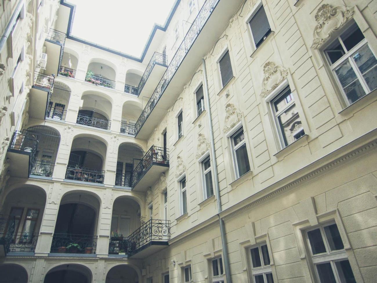 Goldcentral Apartment Akacfa บูดาเปสต์ ภายนอก รูปภาพ